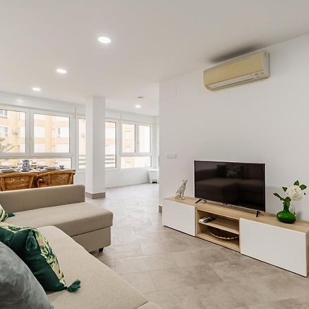 Modern Apartment Steps From The Beach Torrox Extérieur photo
