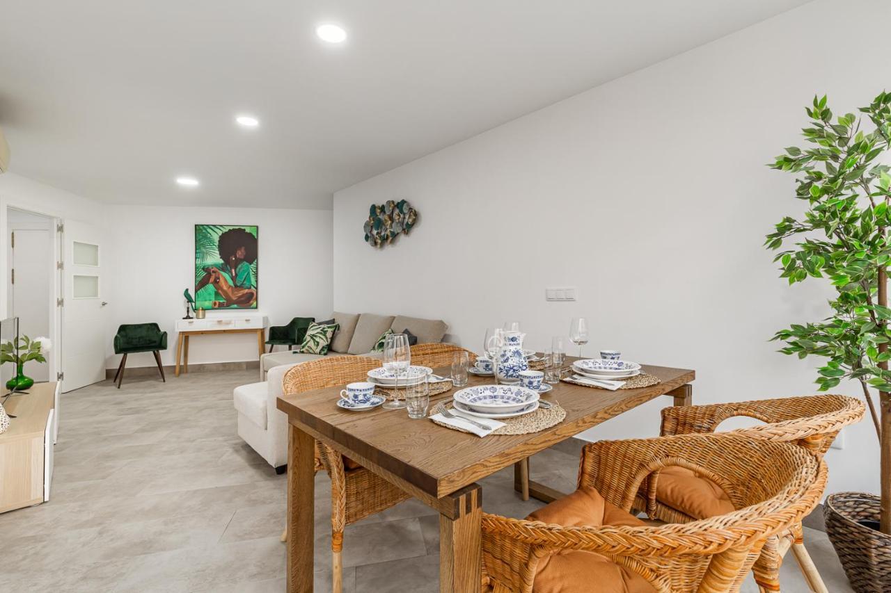 Modern Apartment Steps From The Beach Torrox Extérieur photo