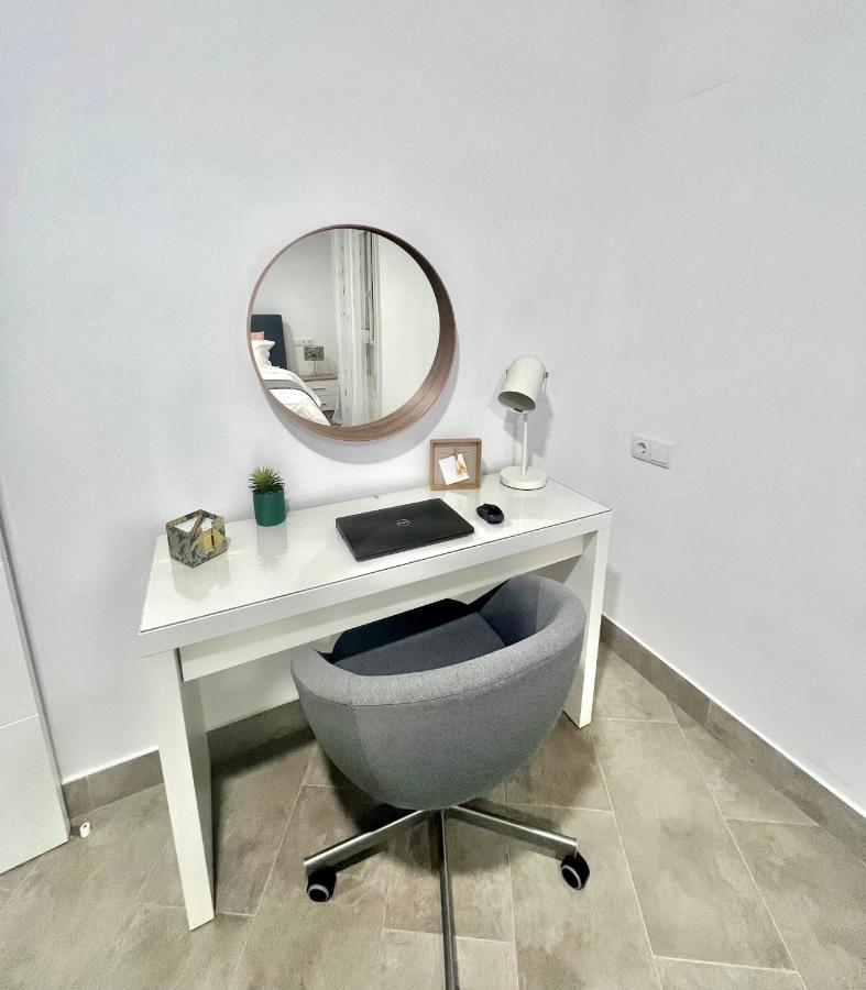 Modern Apartment Steps From The Beach Torrox Extérieur photo
